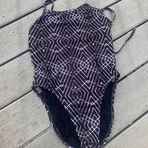 Jolyn Gavin Tieback Onesie Size 30